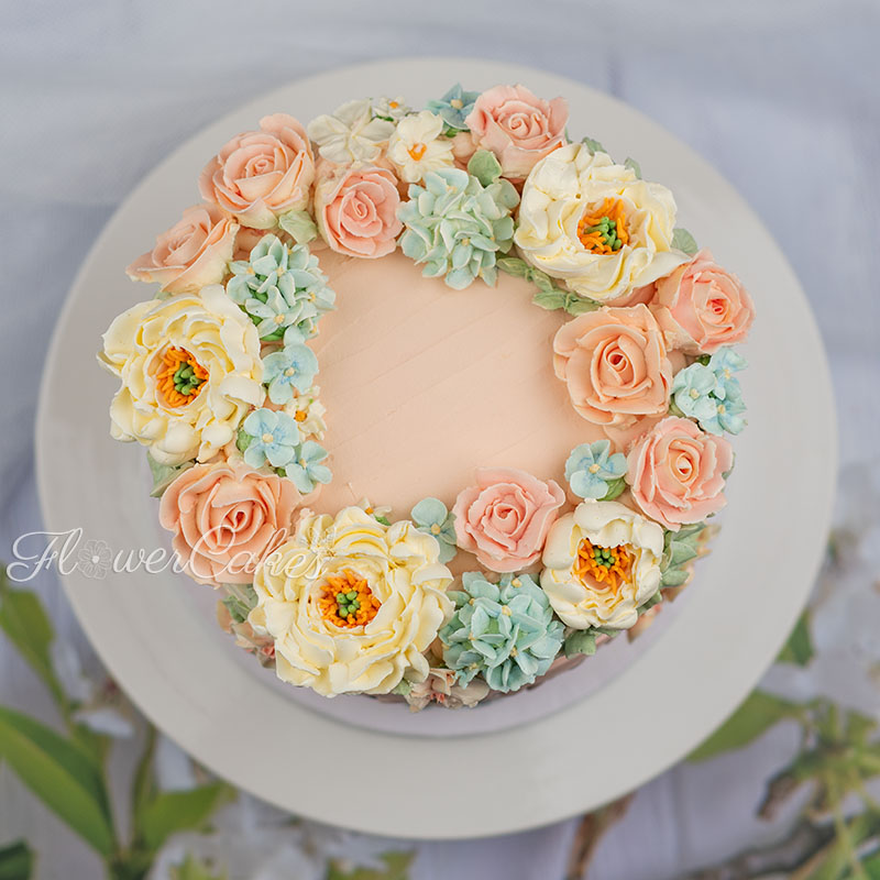 Tårta med blommor